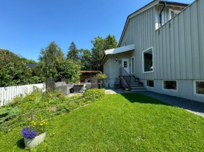 Hus med hage på Stabekk - 10 min fra Oslo